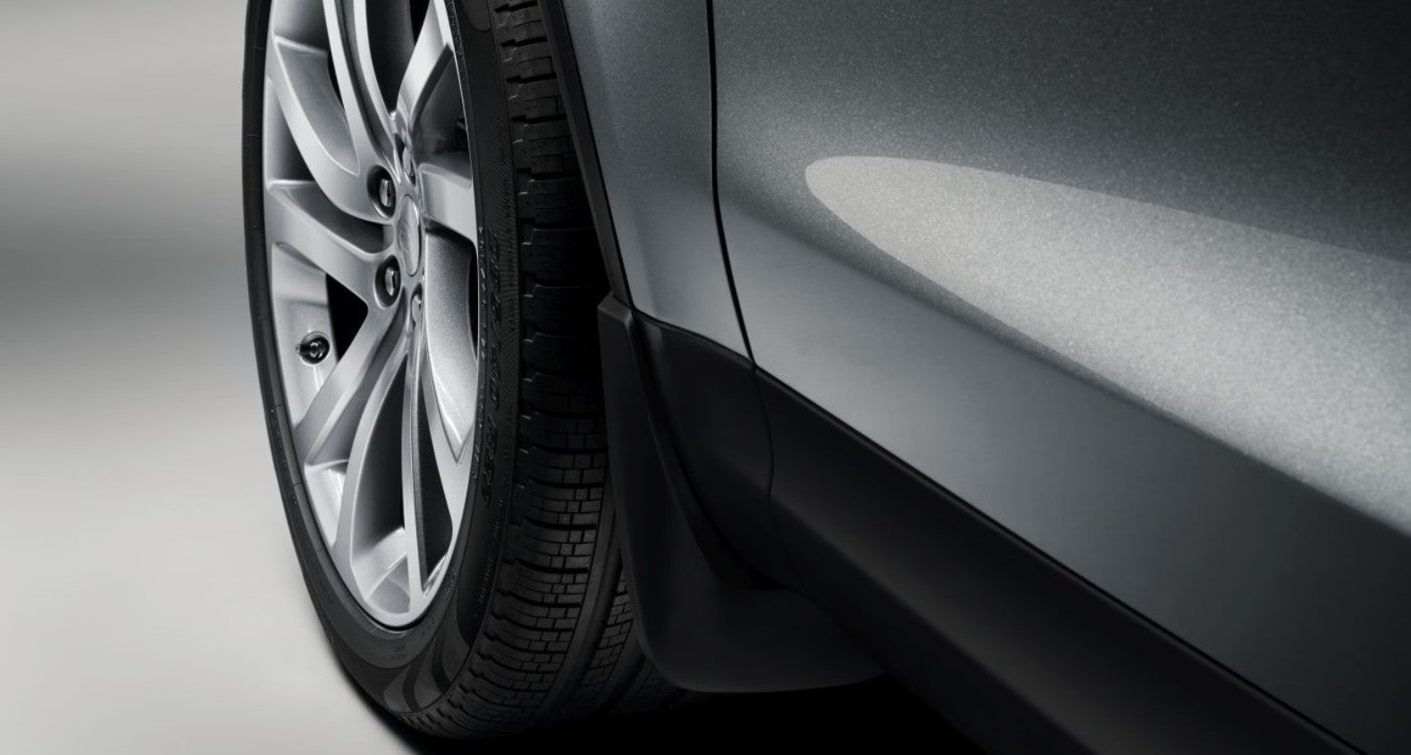 Land Rover Discovery Rear Mudflaps - VPLRP0483
